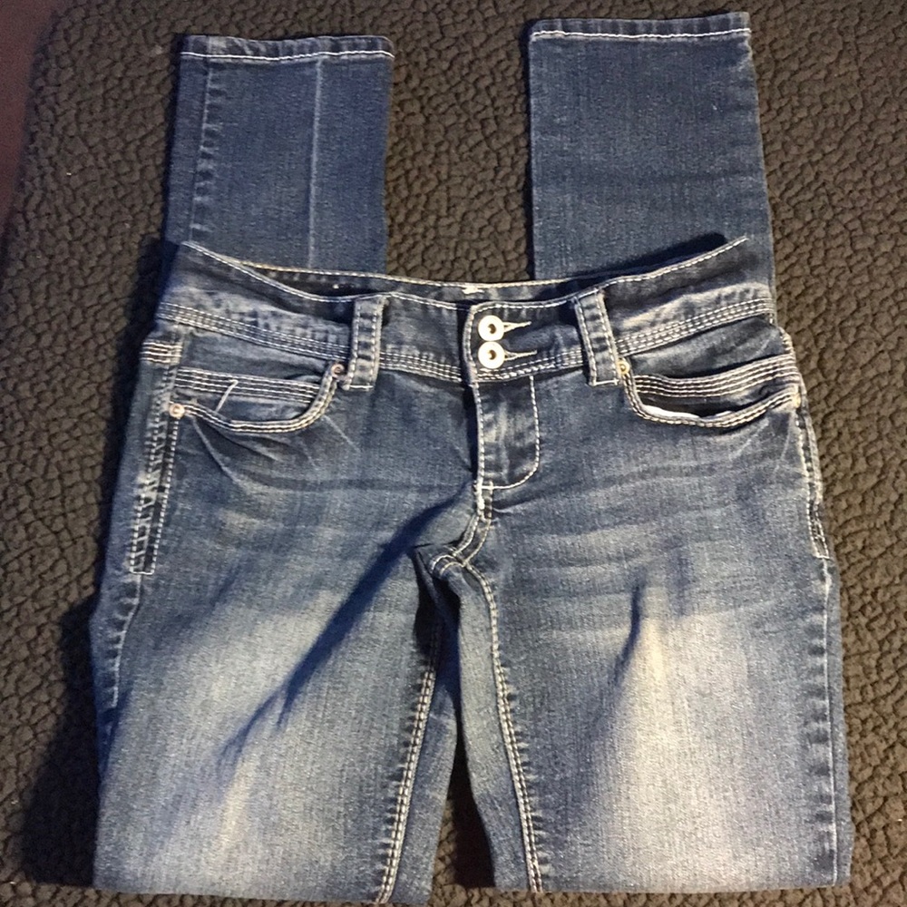 Ariya jeans